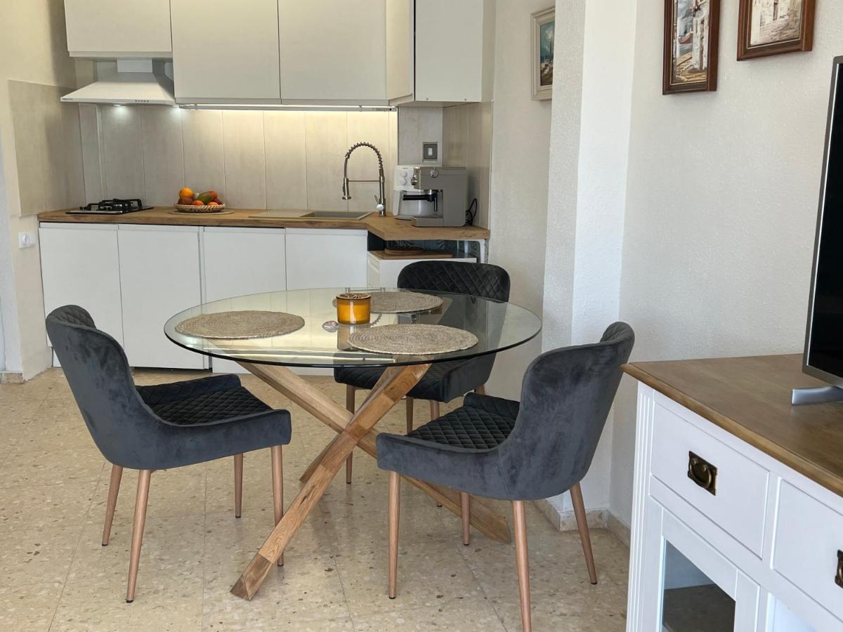 Apartament By The Beach, Sea View *