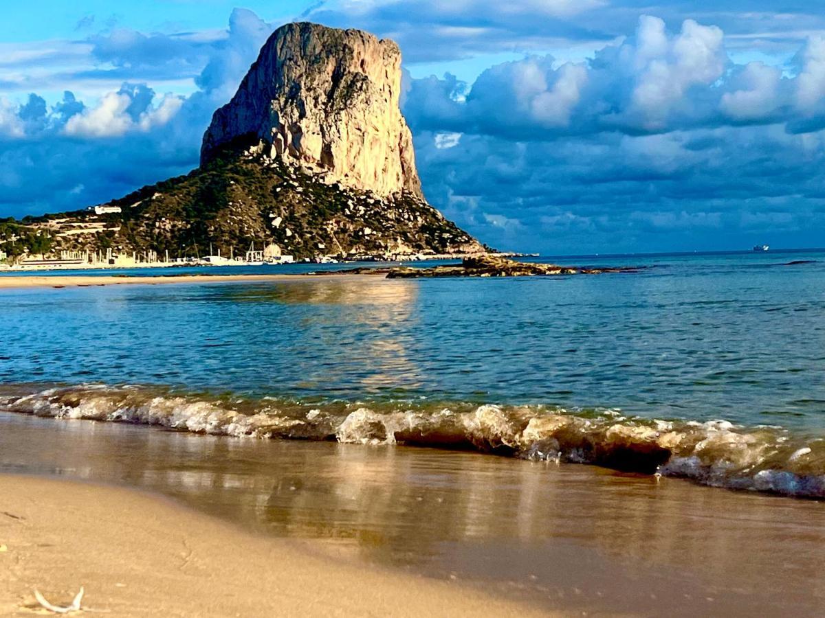 Apartament By The Beach, Sea View *